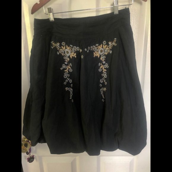 Anthropologie Odille silk beaded floral skirt - Picture 2 of 11